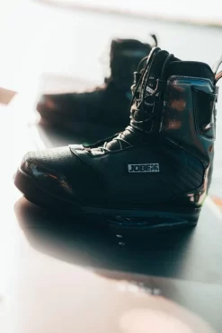 Chausses Wakeboard Fermées Nitro Jobe -Sport Marin Soldes 393020001 actionshot big